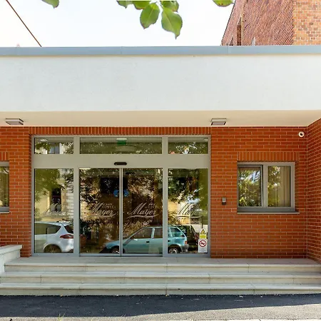 Mayer Superior 4* Veszprém